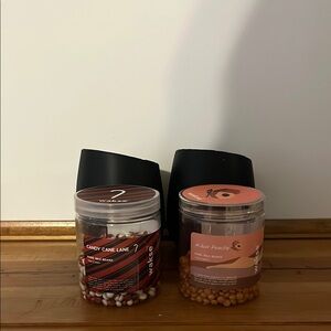 Wakse Candy Cane and Peach Scented Hard wax beans and melting cup